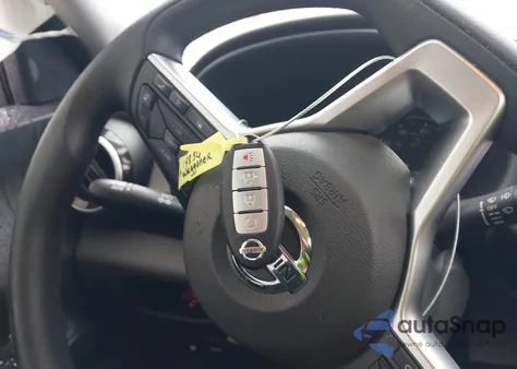 2021 Nissan Kicks Sv Xtronic Cvt z USA, uszkodzony, nr VIN 3N1CP5CV2ML566167